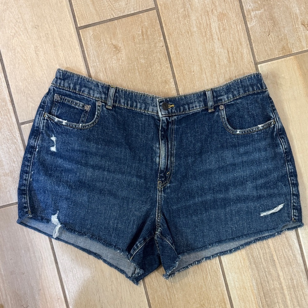 NWT Aerie Indigo Distressed Jean Shorts / J116